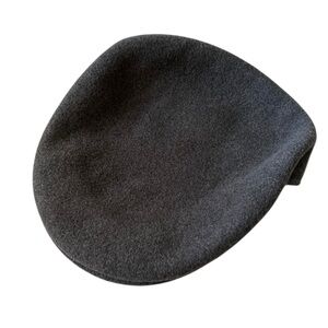 Kangol Wool 504 100% wool classic newsboy cap made of soft felted gray wool